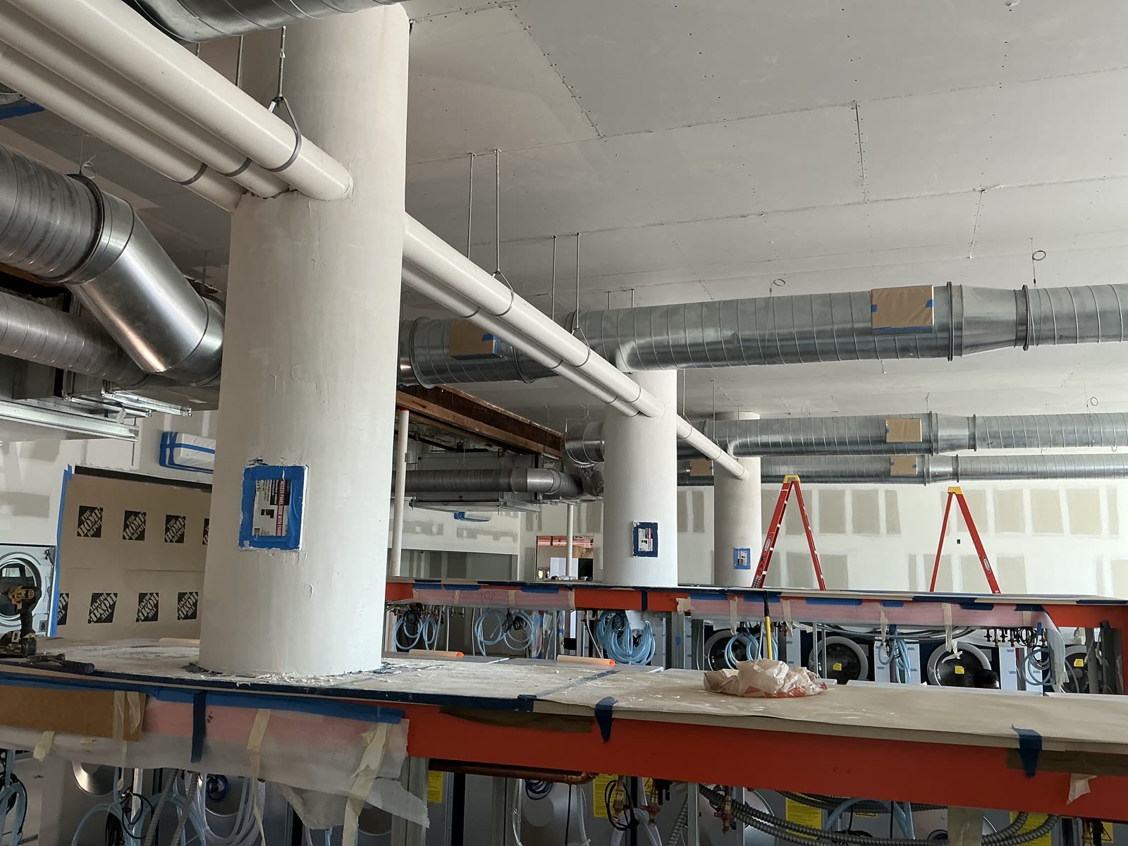 Tide Laundromat — photo 3
